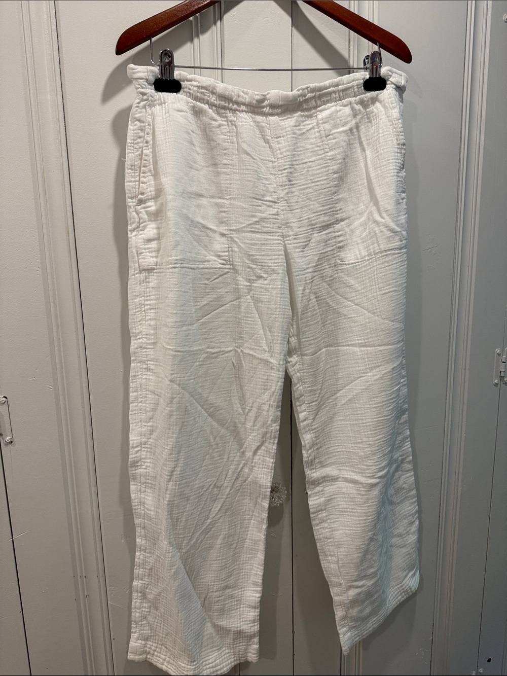 GAP White Elastic Waist Gauze Pants